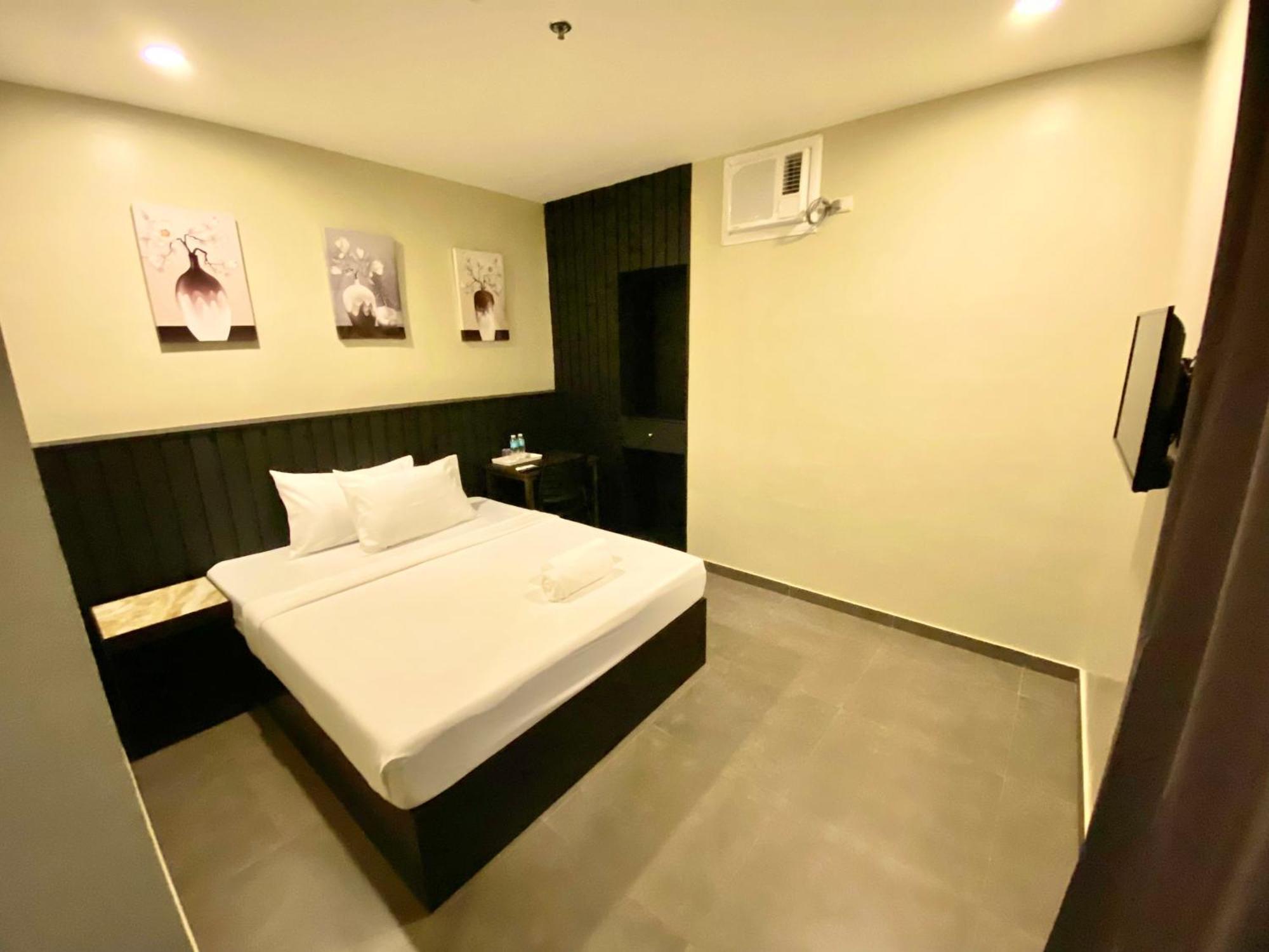 Rudolfo Suites Roxas City Buitenkant foto