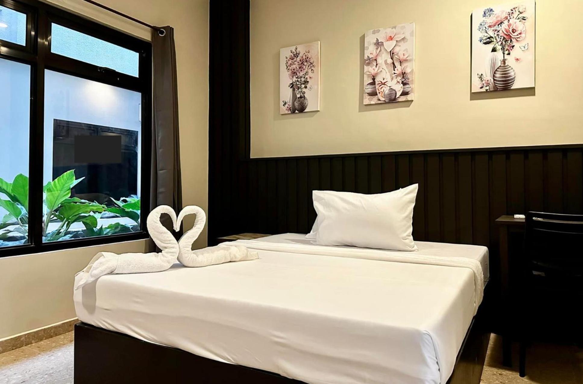 Rudolfo Suites Roxas City Buitenkant foto